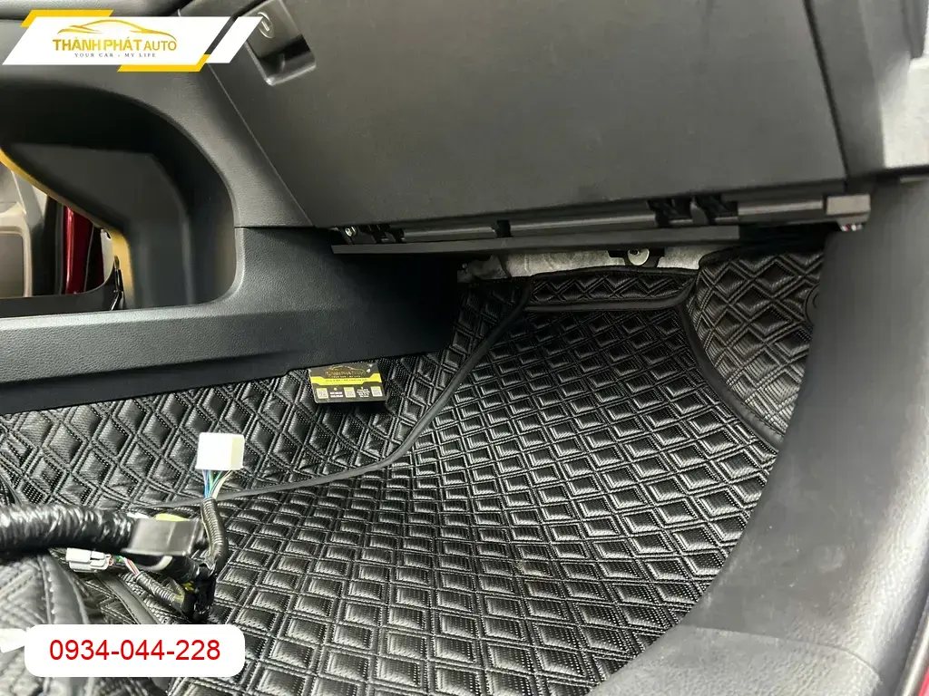 Thảm Lót Sàn Ô Tô Toyota Sienna 2019 - Địa Chỉ Lắp Đặt Uy Tín TPHCM