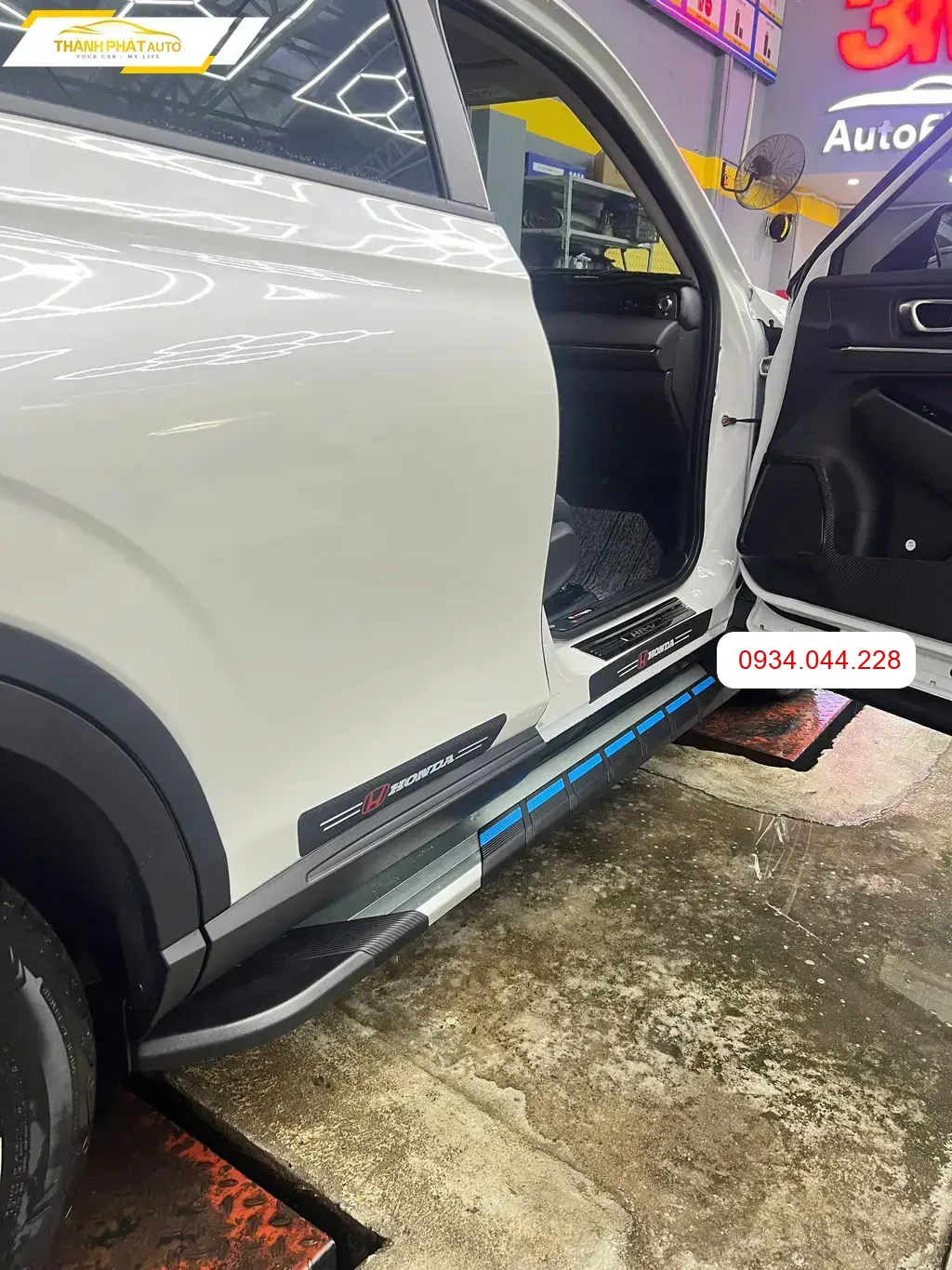 Anh Kiệt lắp bậc bước chân cho Honda HRV tại Quận 9 để xe thêm vững chãi ảnh thực tế 3