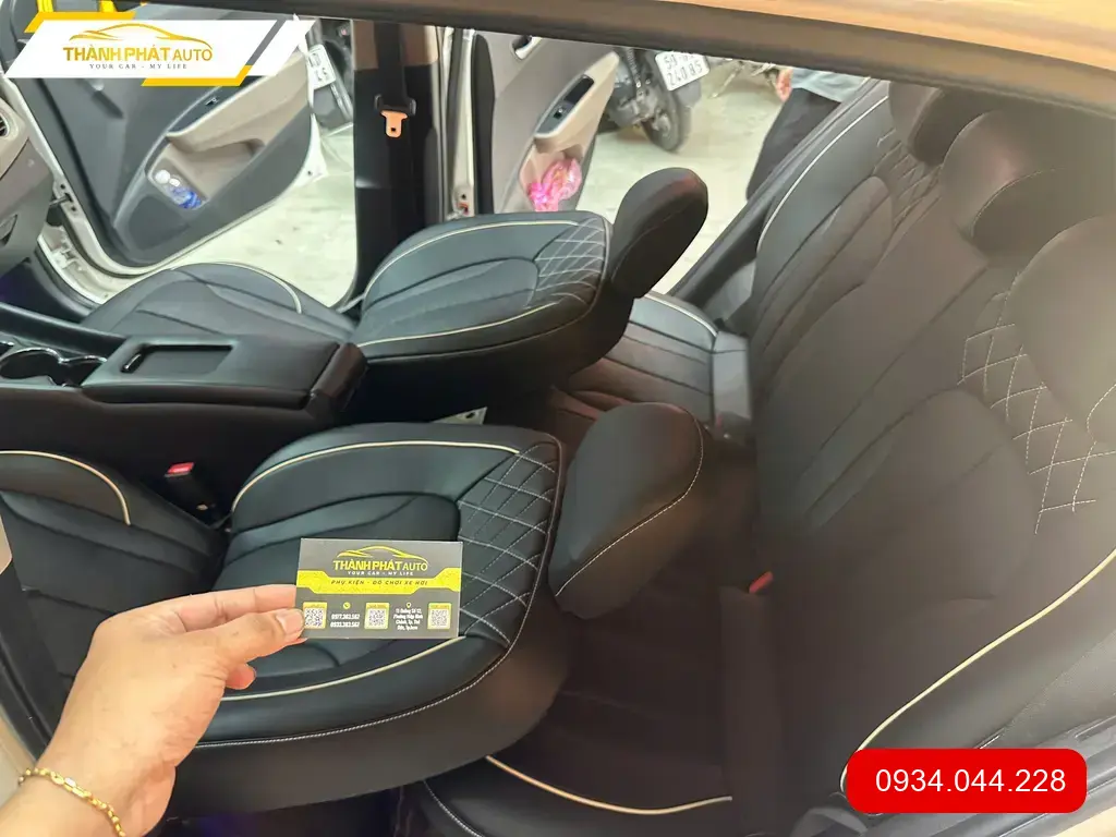 Bọc Ghế Da Hyundai i10 - Trung Tâm Thi Công Chính Hãng, Giá Tốt TPHCM