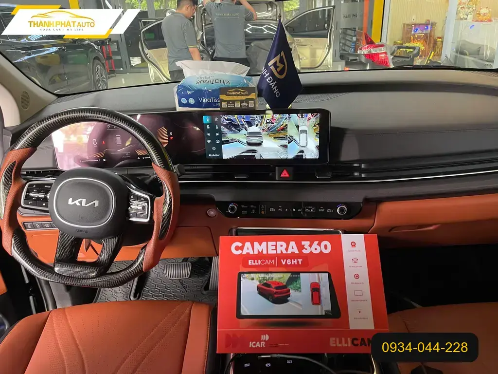 Chị Thanh Thủy lắp Camera 360 độ Carnival Quận 9 tránh va chạm khi đỗ xe ảnh thực tế 3