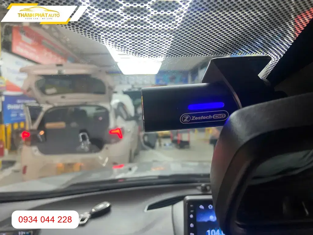 Camera Hành Trình Ô Tô Ford Ecosport - Trung Tâm Lắp Đặt Uy Tín Thủ Đức