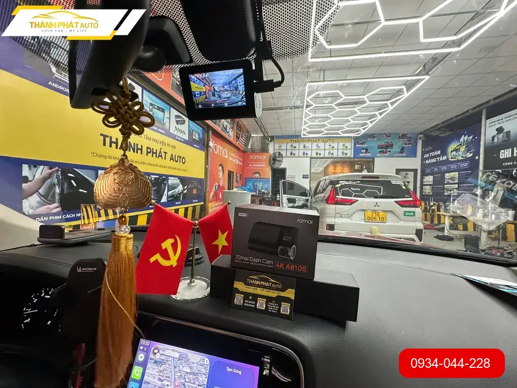 Camera Hành Trình Ô Tô Mitsubishi Outlander - Địa Chỉ Lắp Đặt Uy Tín Quận 2