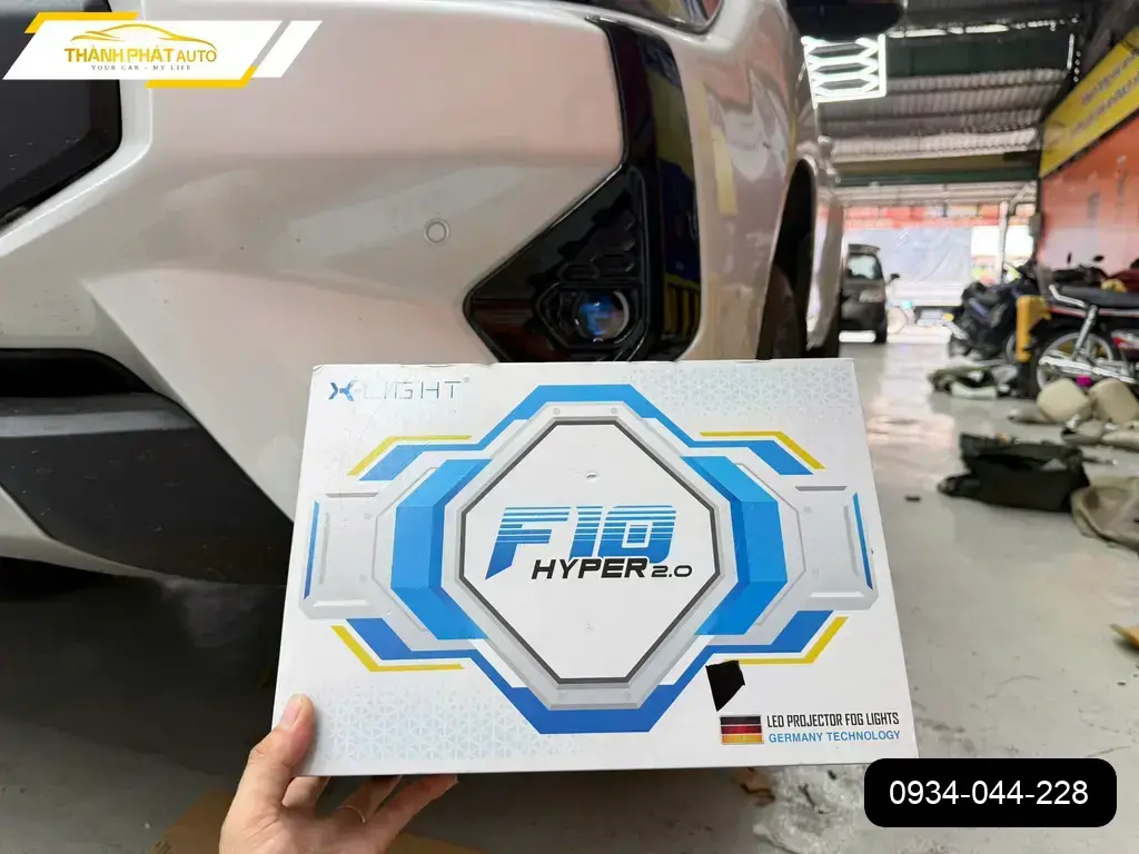 Độ Đèn Ô Tô Toyota Hilux - Địa Chỉ Chuyên Độ Đèn Xe Hơi Cao Cấp TPHCM
