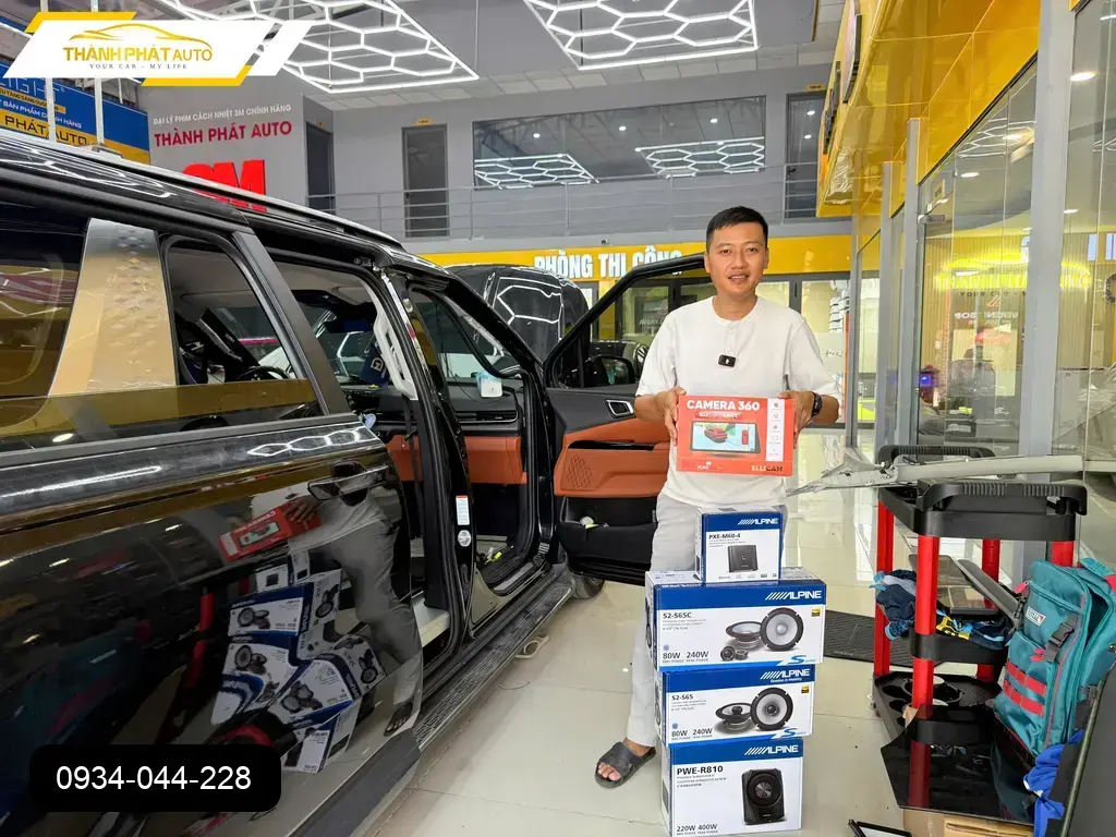 Chú Minh nâng cấp toàn diện VinFast Lux SA2.0 tại Gara uy tín Quận 9