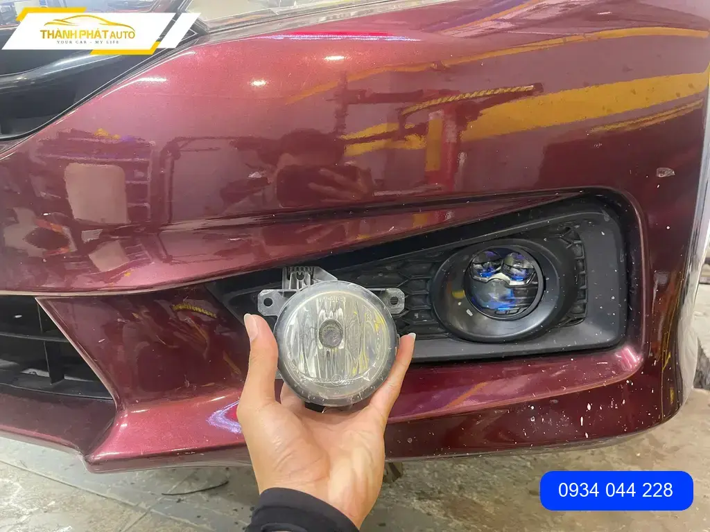 Anh Kiên lắp đèn F10 Turbo cho Honda City tại Quận 9 để tăng cường ánh sáng ban đêm ảnh thực tế 3