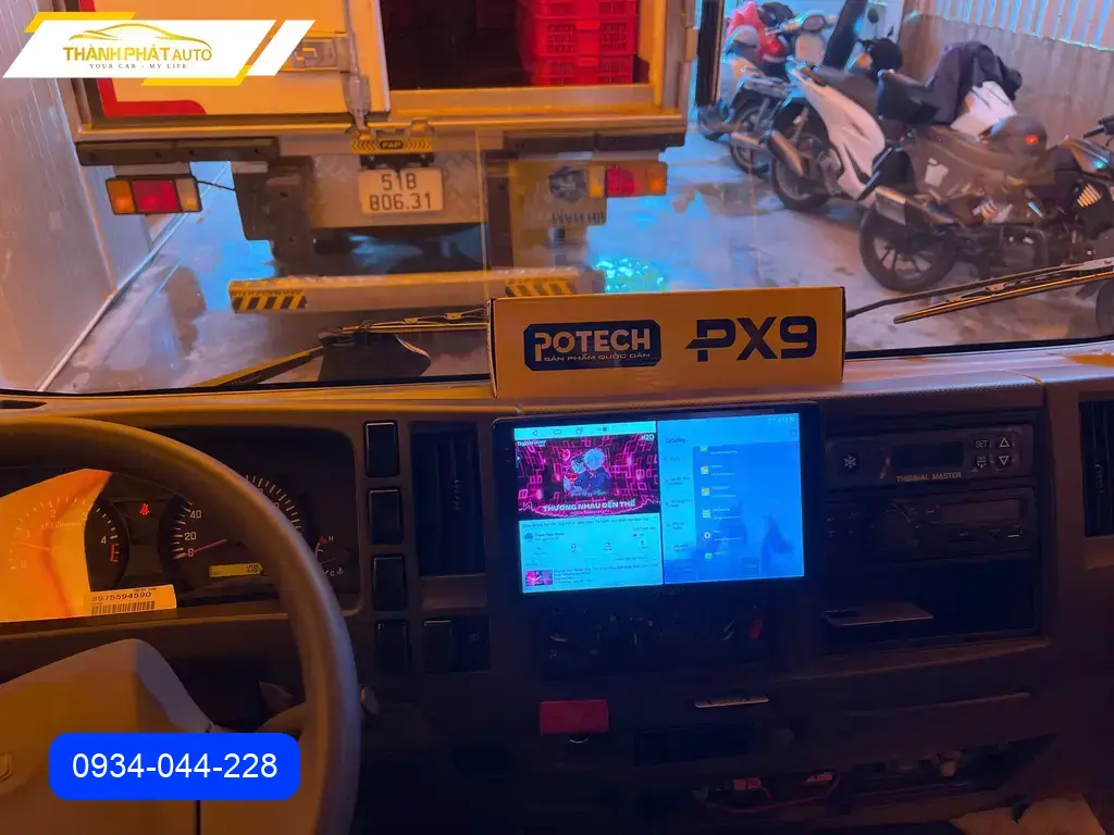 Anh Tùng lắp màn hình PX9 chính hãng cho Isuzu 2 tấn ở Quận 9 ảnh thực tế 2
