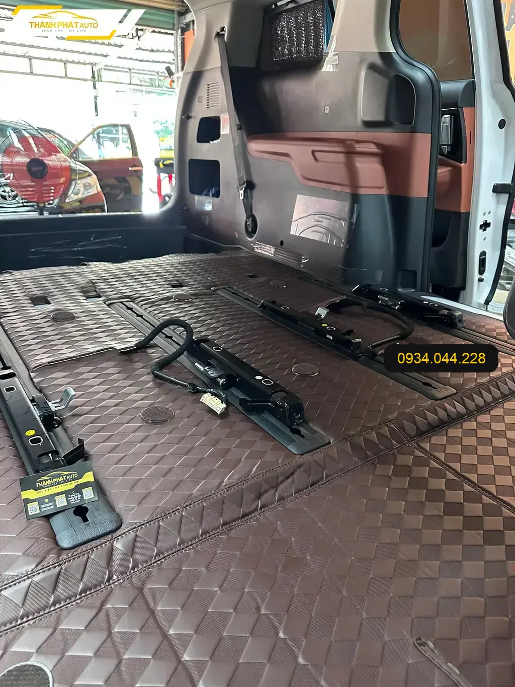 Thảm Lót Sàn Ô Tô Kia Cerato - Địa Chỉ Lắp Đặt Uy Tín Giá Tốt TP.HCM