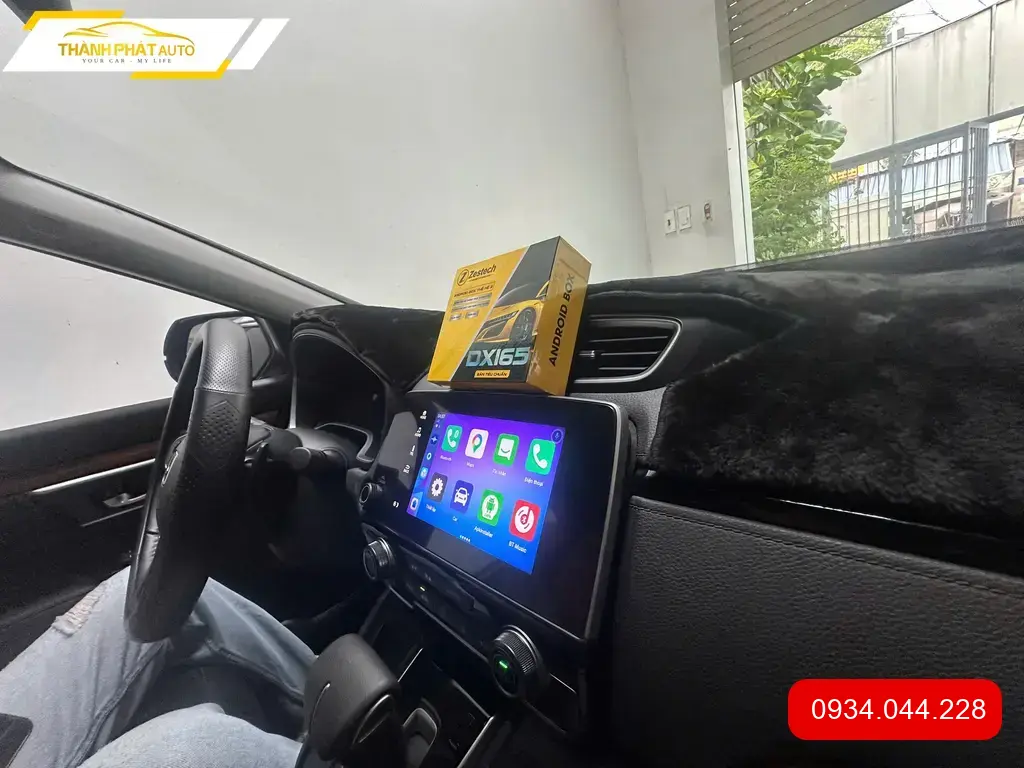 Chị Liên lắp Android box ô tô cho Mazda CX-5 tại Quận Thủ Đức để giải trí khi chờ đón con ảnh thực tế 2