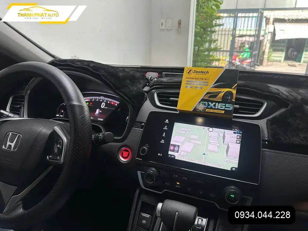 Chị Liên lắp Android box ô tô cho Mazda CX-5 tại Quận Thủ Đức để giải trí khi chờ đón con ảnh thực tế 3
