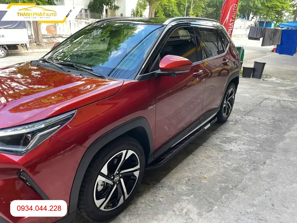 Chị Thảo lắp bậc bước chân xe hơi Hyundai Accent tại Quận Thủ Đức