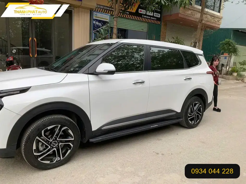 Anh Khải lắp Bậc Bước cho Kia Carens Quận 12 để việc lên xuống xe thuận tiện hơn ảnh thực tế 5