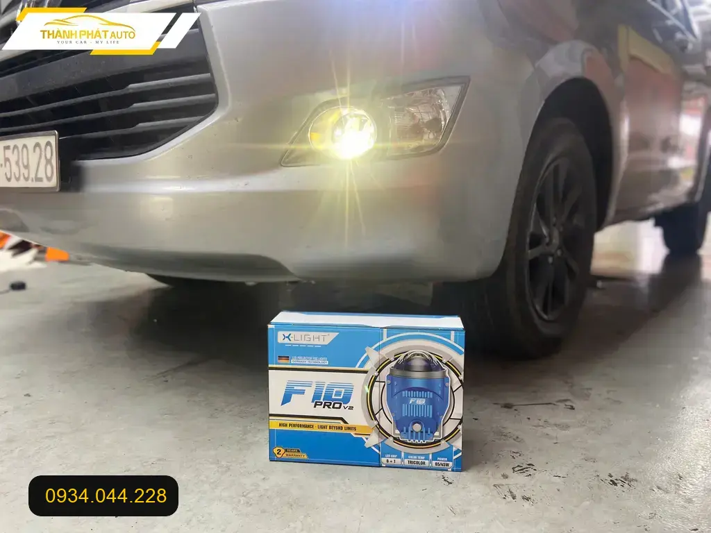 Chú Lợi lắp bi gầm F10 pro V2 cho Innova 2017 ở Quận Thủ Đức để đèn xe sáng hơn ảnh thực tế 4