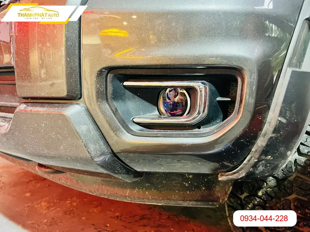 Anh Dũng lắp bi gầm ô tô cho Kia Seltos tại Thủ Đức để cải thiện ánh sáng đêm ảnh thực tế 2