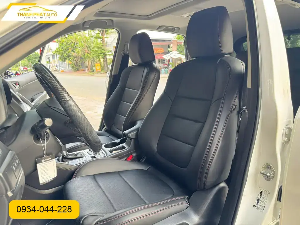 Anh Đạt bọc ghế da Mazda CX5 tại Quận 12 vì ghế cũ đã sờn rách ảnh thực tế 2