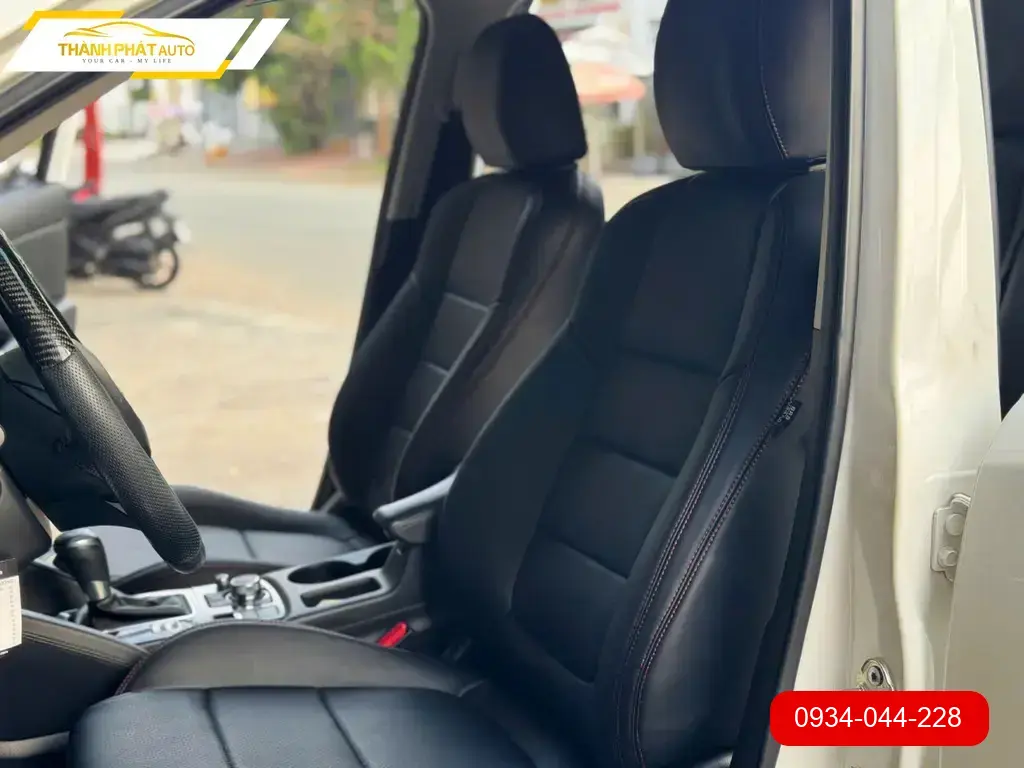 Chị Thảo bọc ghế da Mazda CX5 Quận Thủ Đức để nội thất xe sạch và sang hơn
