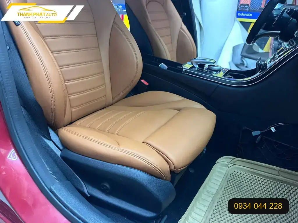 Anh Quốc bọc ghế da Nappa Mercedes C300 Quận 12 để nội thất sang trọng hơn