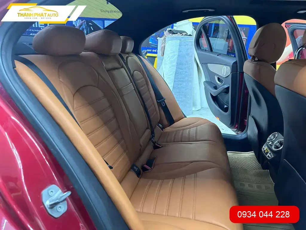 Anh Quốc bọc ghế da Nappa Mercedes C300 Quận 12 để nội thất sang trọng hơn ảnh thực tế 2