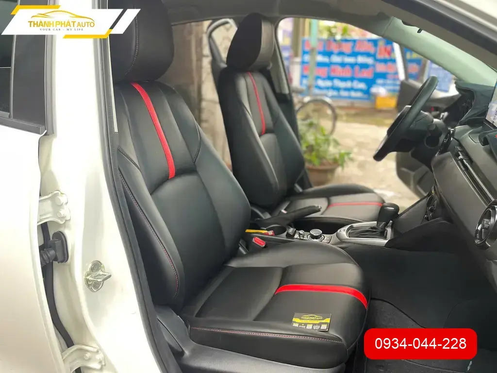 Chị Thảo bọc ghế da ô tô VinFast Lux A2.0 tại Thủ Đức, nội thất sang trọng hơn ảnh thực tế 3