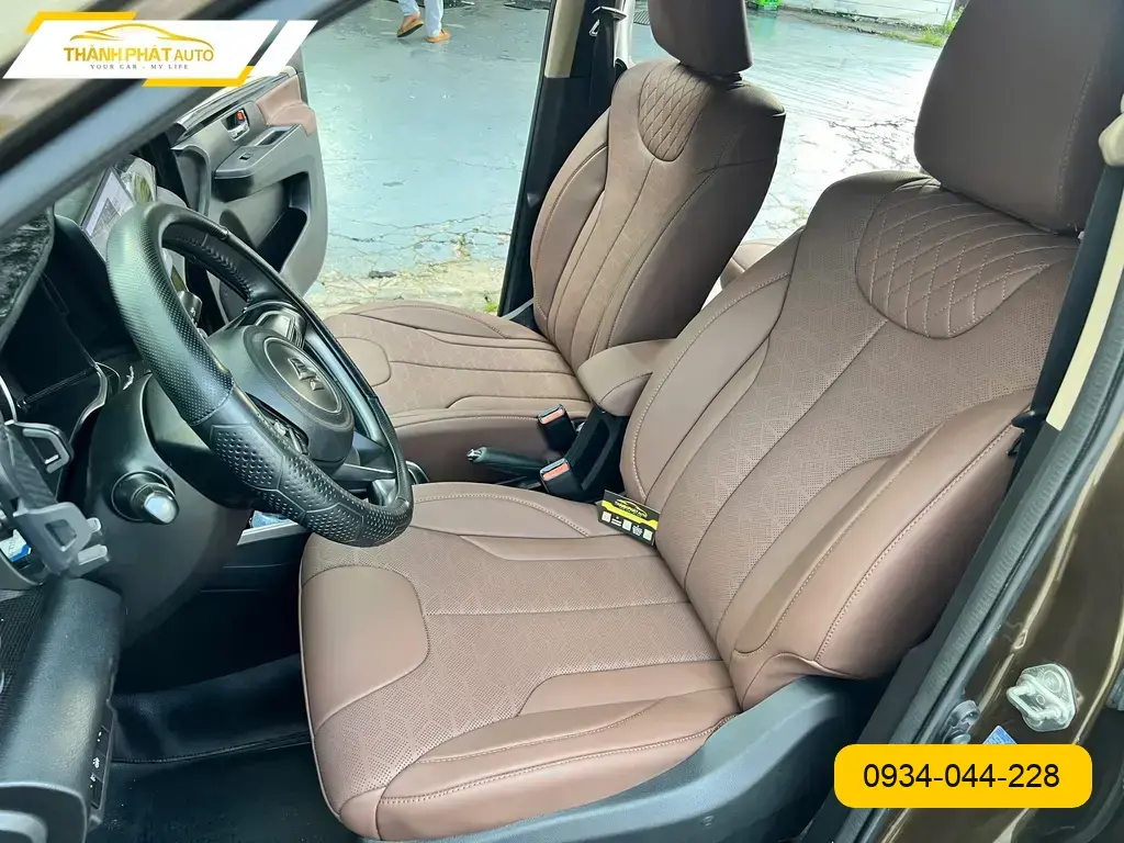 Chú Đạt bọc ghế da cho Hyundai Accent tại Thủ Đức để nội thất mới mẻ hơn ảnh thực tế 2