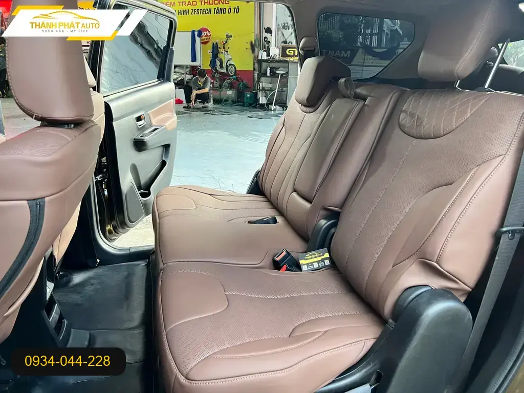Chú Đạt bọc ghế da cho Hyundai Accent tại Thủ Đức để nội thất mới mẻ hơn ảnh thực tế 3