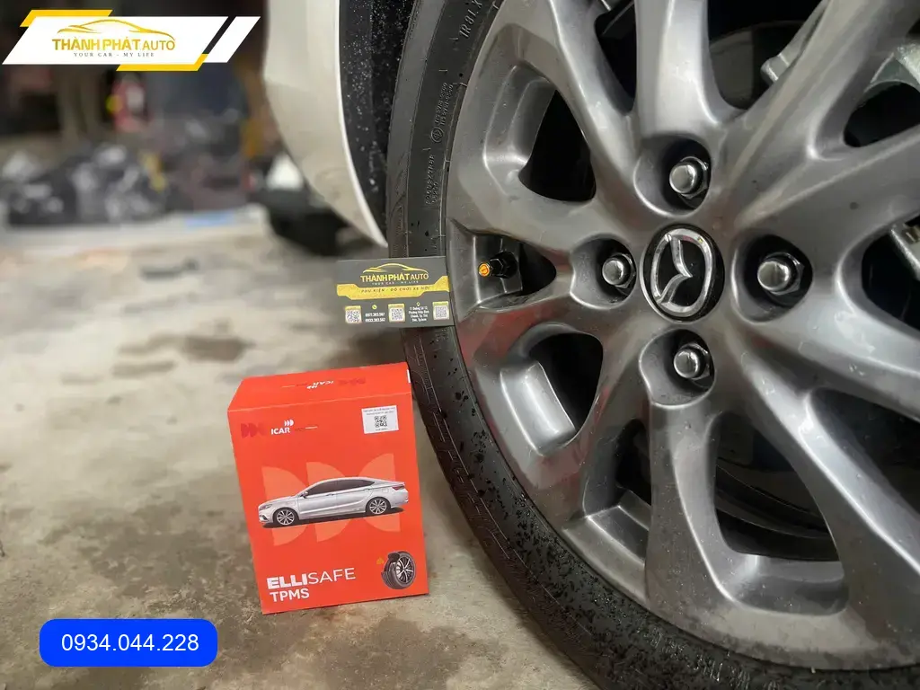 Anh Long lắp cảm biến áp suất lốp Hyundai Accent tại Quận 12 tránh xịt lốp trên đường