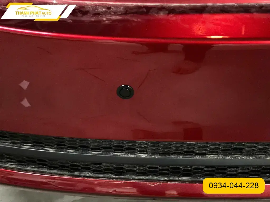Anh Bách lắp cảm biến va chạm 6 mắt ô tô Hyundai Creta tại Quận Thủ Đức tránh va quệt