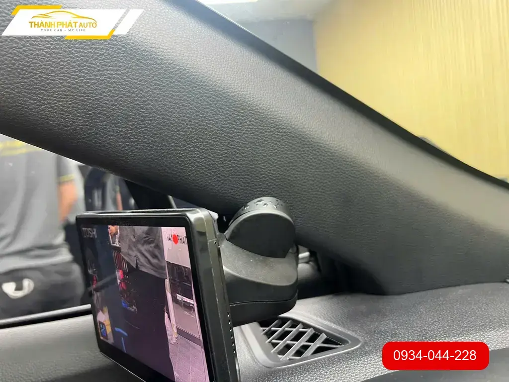 Anh Trường lắp Cam Gương 2 Bên Corolla Cross ở Thủ Đức, lái xe an toàn hơn ảnh thực tế 4