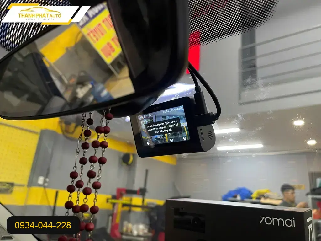 Anh Khải lắp Cam Hành Trình cho Skoda Kodiaq tại Quận 9 để ghi lại hành trình an toàn ảnh thực tế 4
