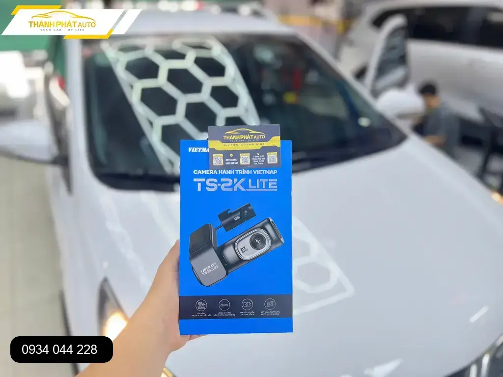 Anh Dũng lắp Cam Hành Trình Vietmap Ô Tô cho Kia K3 Quận 9, an tâm lái xe ảnh thực tế 3