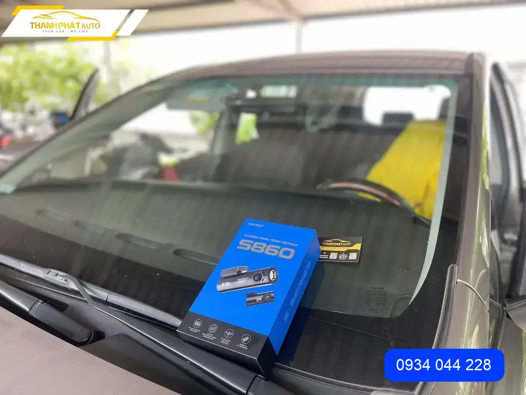 Anh Tấn lắp cam hành trình xe hơi Mazda CX-5 ở Thủ Đức để an tâm lái xe ảnh thực tế 3