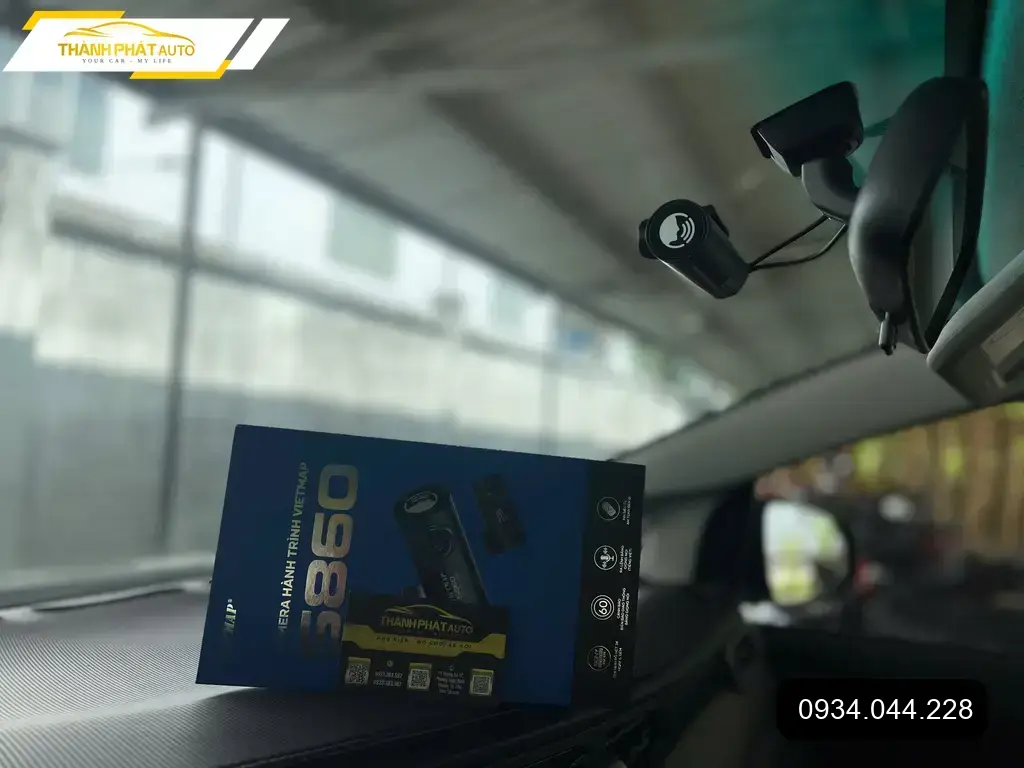 Anh Tấn lắp cam hành trình xe hơi Mazda CX-5 ở Thủ Đức để an tâm lái xe ảnh thực tế 5