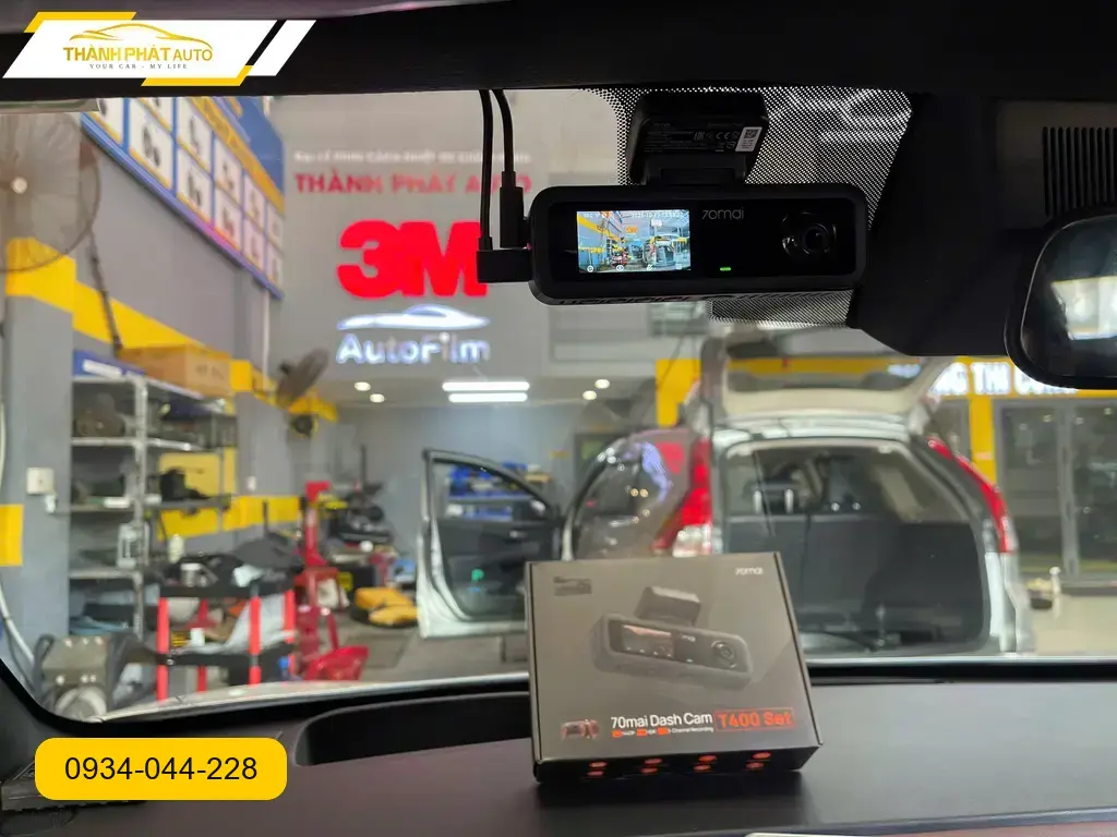 Anh Minh lắp camera hành trình cho VinFast VF6 tại Quận 9 để yên tâm di chuyển ảnh thực tế 4