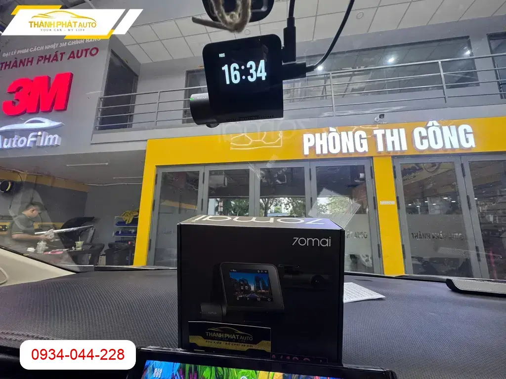 Anh Quân lắp camera hành trình ôto Mazda CX-5 tại Quận Thủ Đức để an tâm hơn ảnh thực tế 3