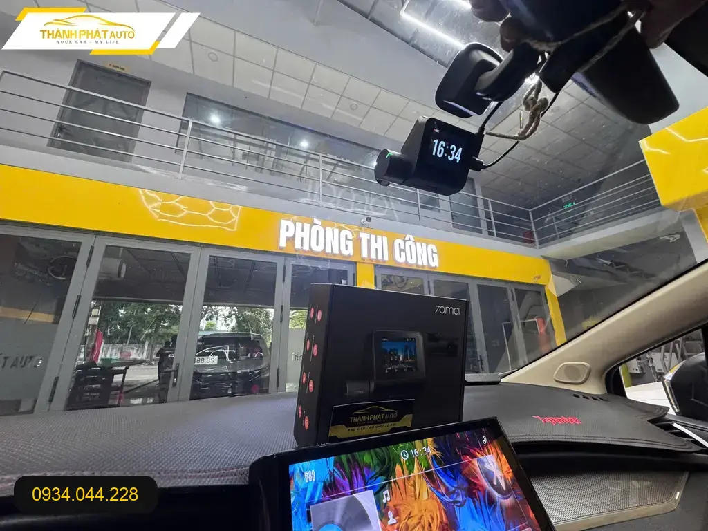 Anh Quân lắp camera hành trình ôto Mazda CX-5 tại Quận Thủ Đức để an tâm hơn ảnh thực tế 5