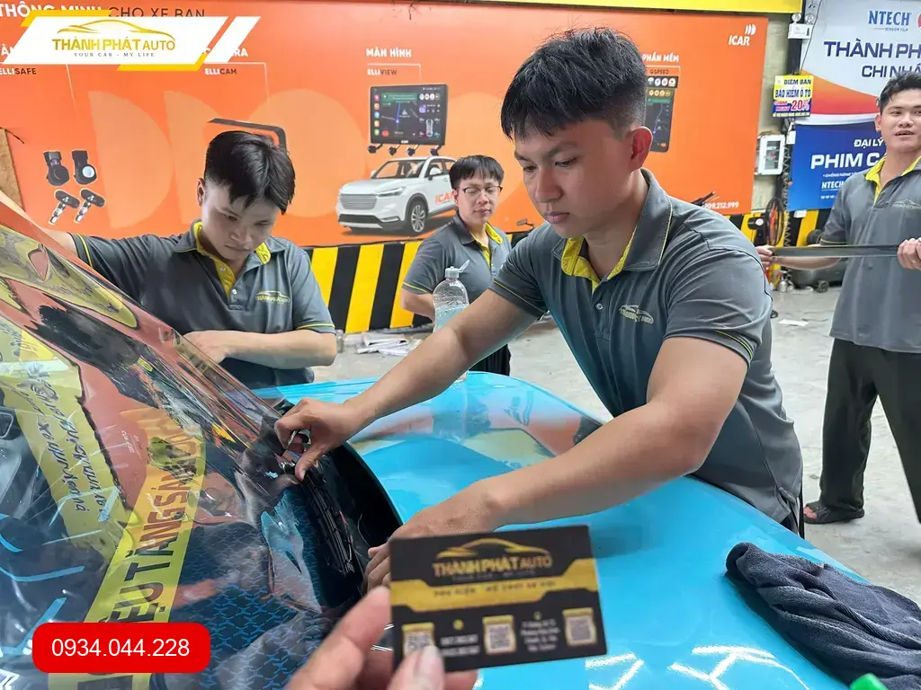 Anh Minh dán phim cách nhiệt Hyundai Creta tại Thủ Đức chống nóng hiệu quả ảnh thực tế 3