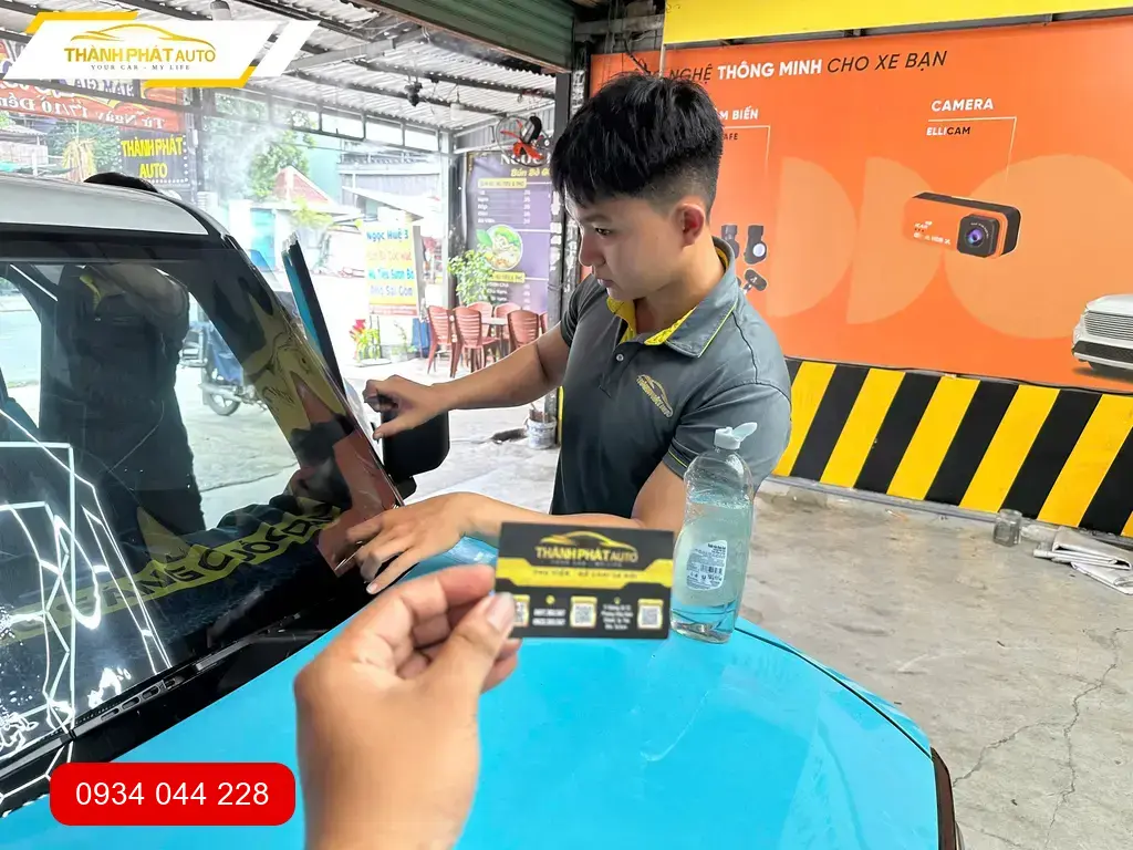 Anh Minh dán phim cách nhiệt Hyundai Creta tại Thủ Đức chống nóng hiệu quả ảnh thực tế 4