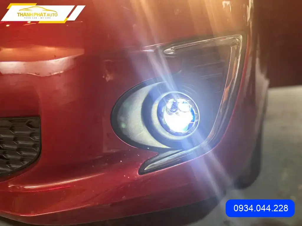 Anh Quang độ đèn bi gầm ô tô Honda CR-V tại Quận 12 cải thiện tầm nhìn