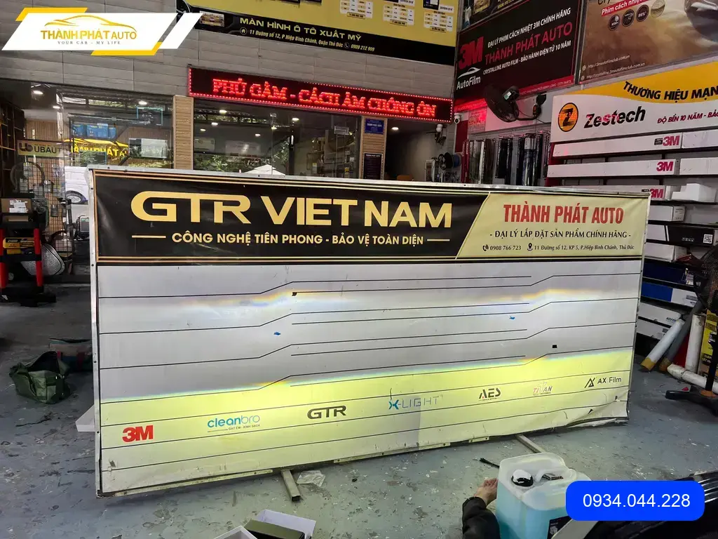 Anh Quý độ bi gầm cho Mazda 3 tại Thủ Đức để cải thiện tầm nhìn ban đêm ảnh thực tế 2