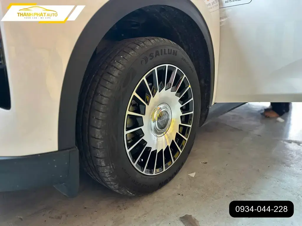 Chị Bích độ mâm Limo Green cho Hyundai Elantra tại Thủ Đức vì muốn xe nổi bật ảnh thực tế 2