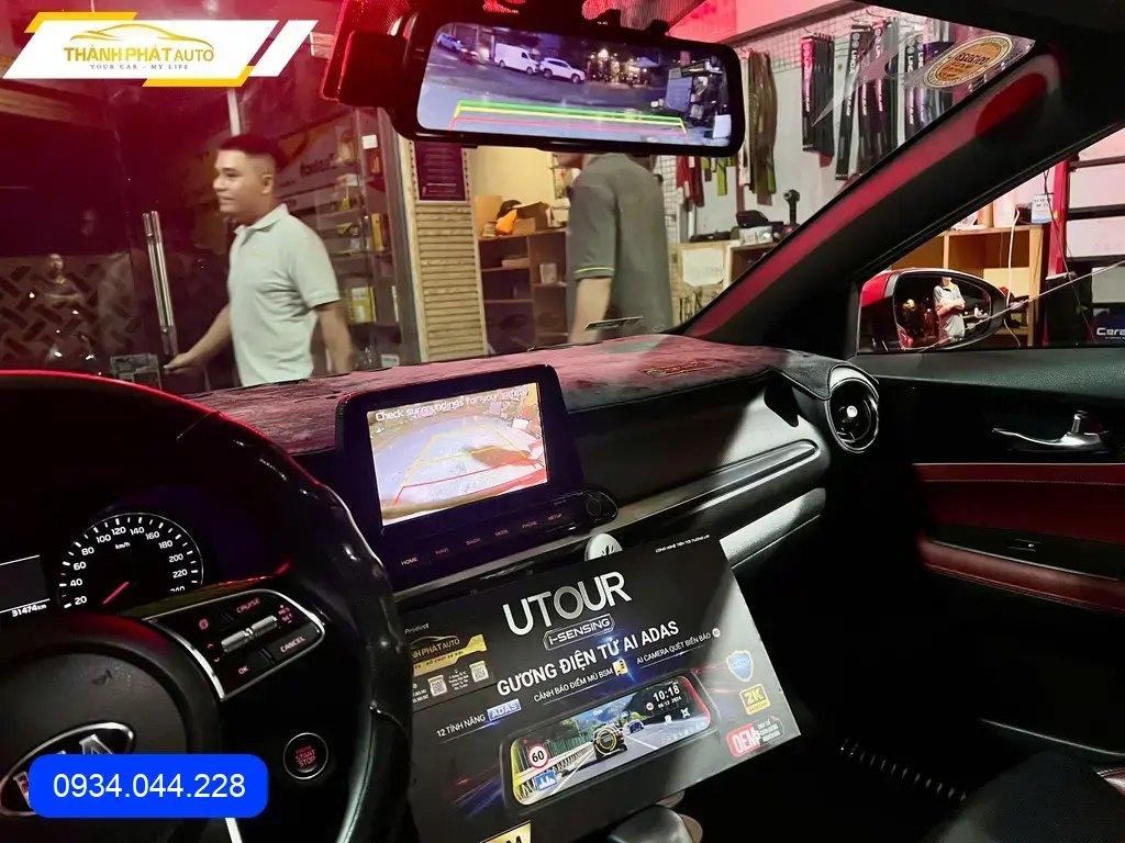 Chị Thảo lắp cam gương UTOUR Kia Soluto Quận Thủ Đức tăng an toàn ảnh thực tế 3
