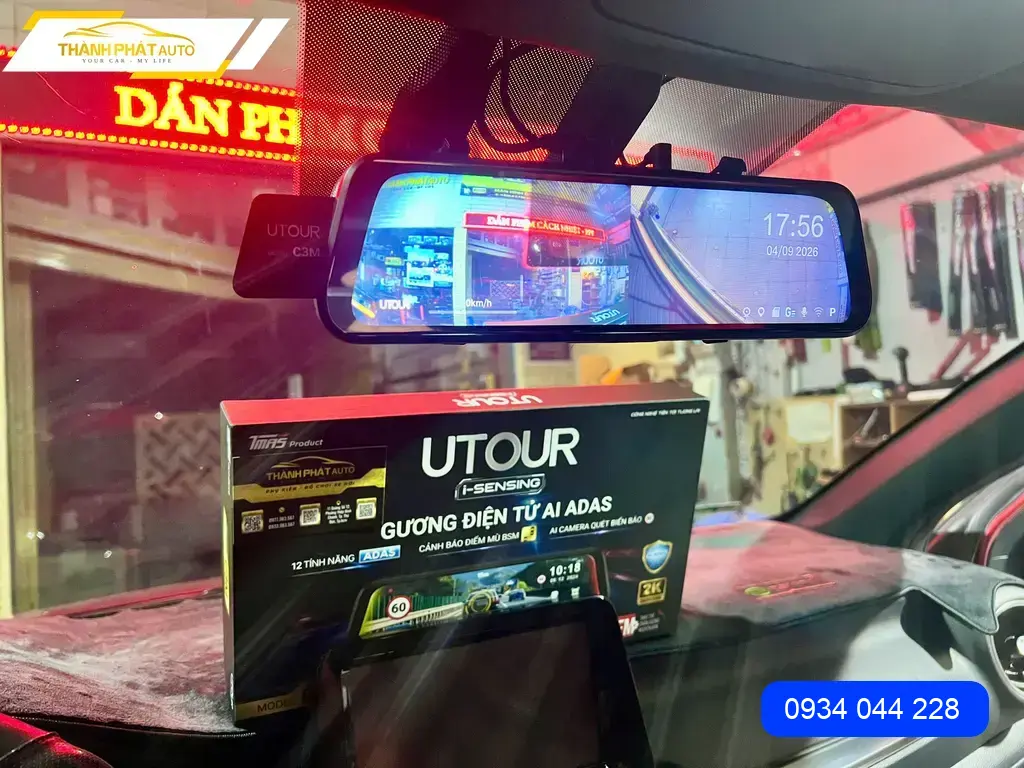 Chị Thảo lắp cam gương UTOUR Kia Soluto Quận Thủ Đức tăng an toàn ảnh thực tế 4