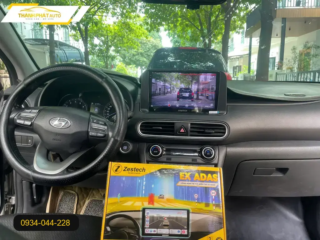 Anh Tùng lắp màn EX ADAS cho Kona 2019 tại Quận Thủ Đức để nâng cao an toàn