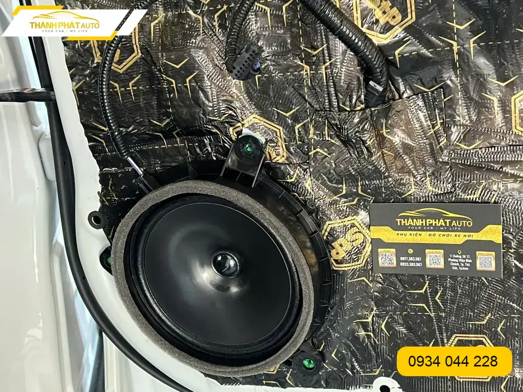 Anh Tùng lắp Loa Focal ô tô cho Honda CRV để cải thiện âm thanh tại Quận Thủ Đức ảnh thực tế 3