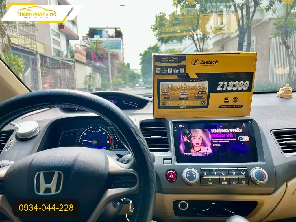 Anh Cường nâng cấp màn hình Android cho CRV tại Quận 12 để bản đồ không bị treo