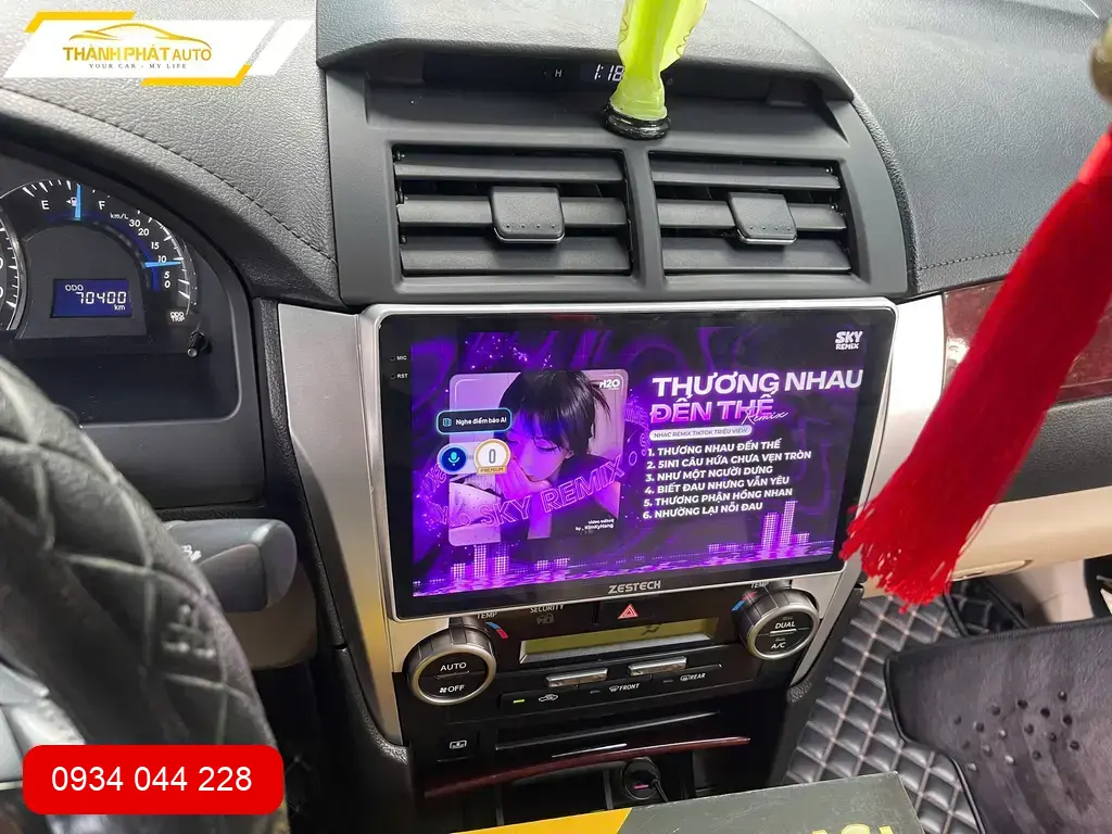 Anh Quang nâng cấp Màn Hình Android Cao Cấp Cho Camry 2013 tại Quận 9.
