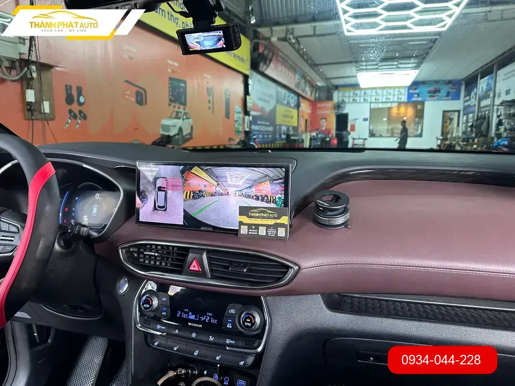 Chị Hằng lắp màn hình Android cho Santafe tại Quận 12 để có nhiều tính năng giải trí hơn ảnh thực tế 4