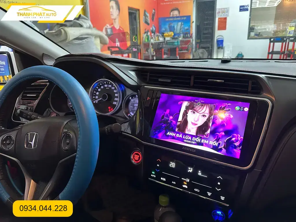 Anh Quốc lắp màn hình Android Honda City Quận 12 để nâng cao trải nghiệm giải trí
