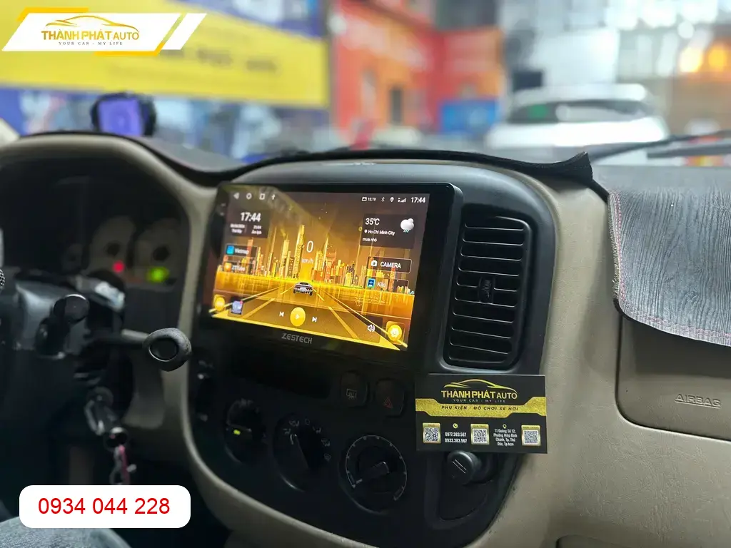 Chú Phát lắp màn hình Android ô tô Hyundai SantaFe ở Quận 12 để định vị ảnh thực tế 5
