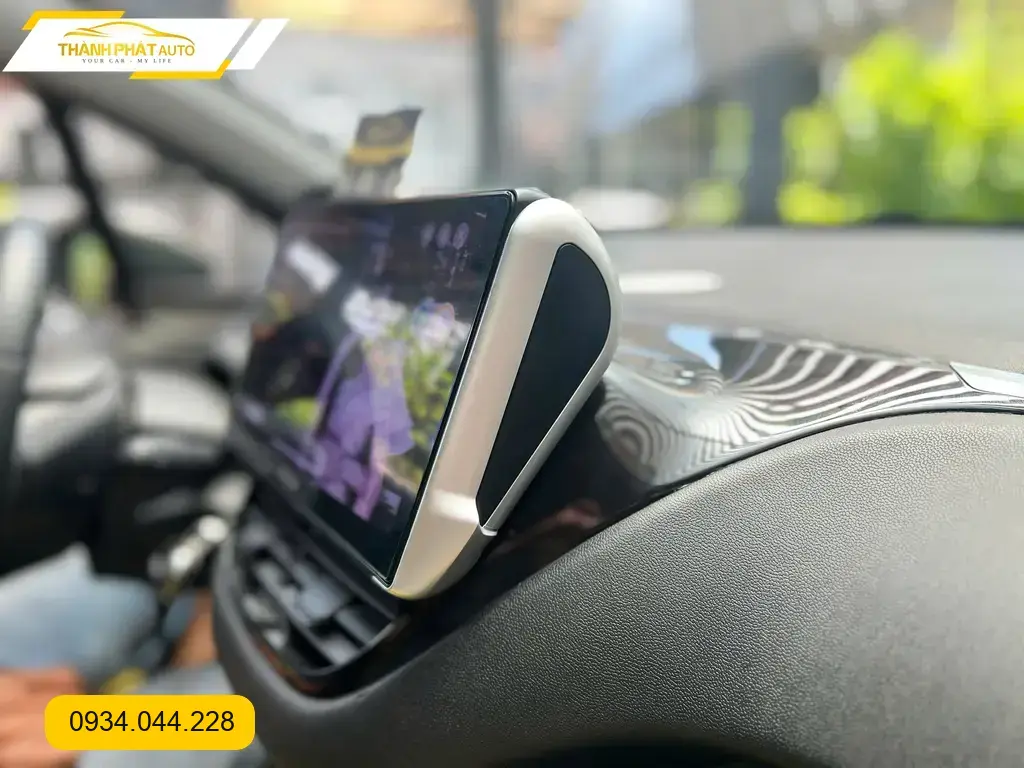Chị Thảo nâng cấp màn hình android ô tô Hyundai Accent ở Quận 12 ảnh thực tế 5