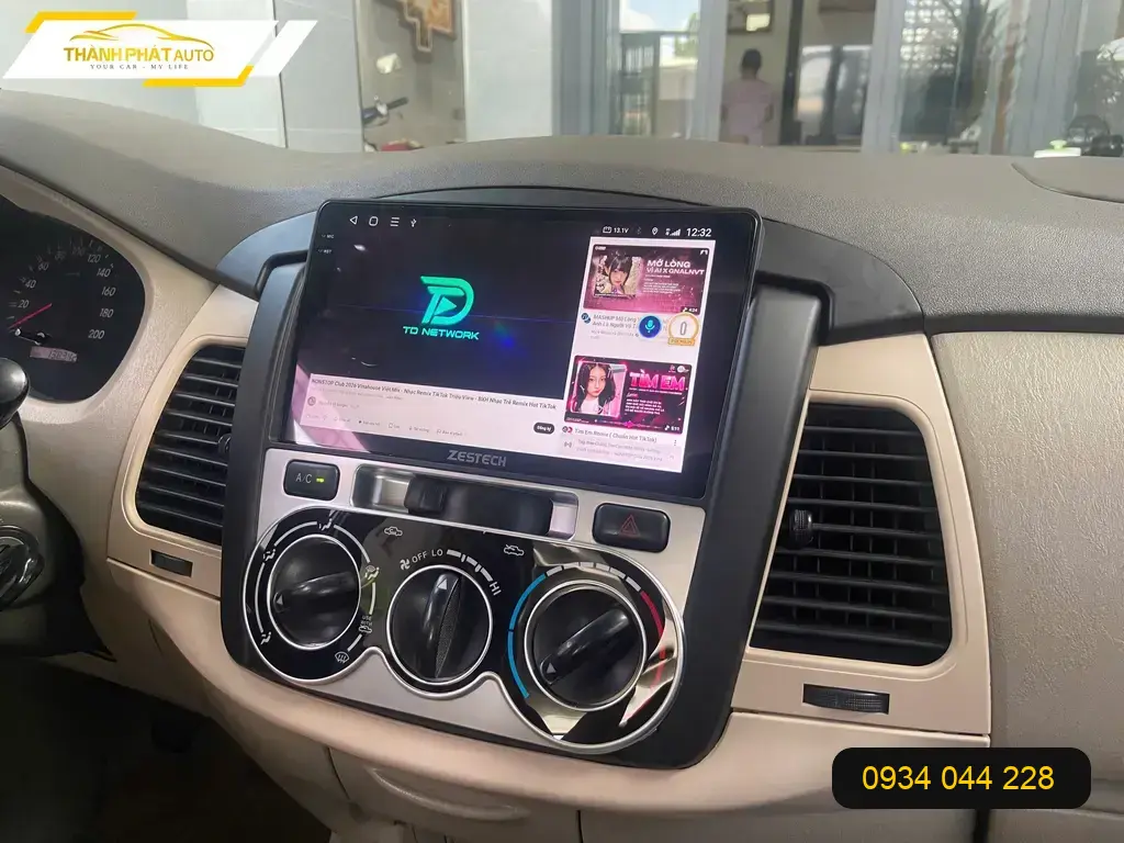 Chị Thảo gắn màn hình android oto Honda HRV Quận Thủ Đức nâng cấp tiện ích ảnh thực tế 4